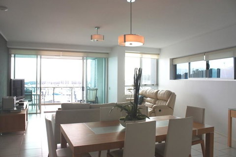 Private Seaview Apartment At Peninsula - Airlie Beach - Accommodation in Surfers Paradise 7