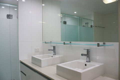 Private Seaview Apartment At Peninsula - Airlie Beach - Accommodation in Surfers Paradise 6