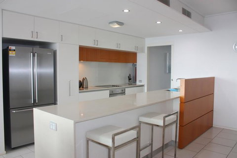 Private Seaview Apartment At Peninsula - Airlie Beach - Accommodation in Surfers Paradise 8