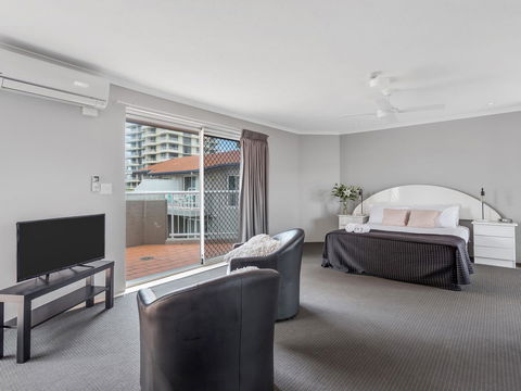 Markham Court - Accommodation in Surfers Paradise 26