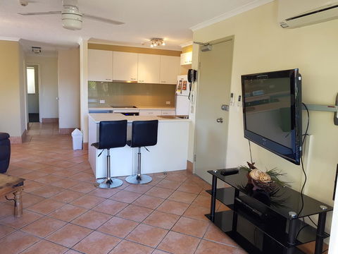 Markham Court - Accommodation in Surfers Paradise 23
