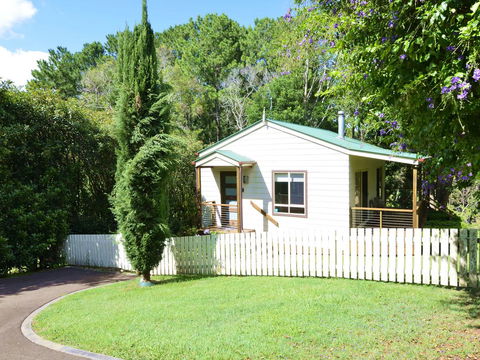 Apple Tree Cottage Montville - Accommodation in Surfers Paradise 15