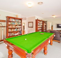 Waterfront at White Patch - Accommodation in Surfers Paradise