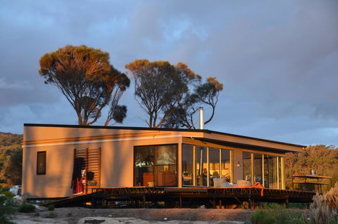 Sawyers Bay Shacks - Accommodation in Surfers Paradise 10