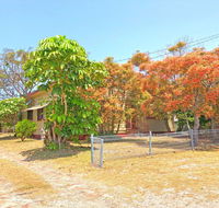 'Daves Place' 27 Rigney St - Holiday house with WIFI Aircon  Boat Parking - Accommodation in Surfers Paradise