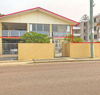 'Mooring Two Upstairs' 23 Shoal Bay Rd - Stunning views WIFI Air Conditioning and Boat Parking - Accommodation in Surfers Paradise