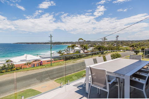 'Salt & Light' Mollymook - Accommodation in Surfers Paradise 0