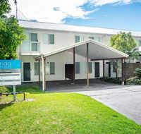 1 'Florida' 5 Lillian Street - 2 min walk to beach shops  restaurants - Accommodation in Surfers Paradise