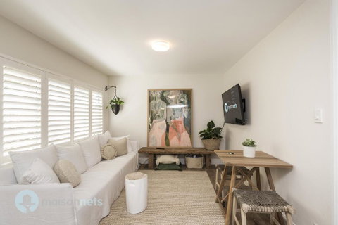 1 Bdrm Manly Beachside Apt With Parking - Accommodation in Surfers Paradise 3