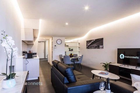 1 Bedroom Apt With Parking Walk To ANU - Accommodation in Surfers Paradise 2