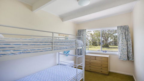 103 Bannister Head Rd - Beaming Bannister Retreat - Accommodation in Surfers Paradise 3