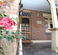 123 Hill St Heart of Orange Double Brick - Accommodation in Surfers Paradise