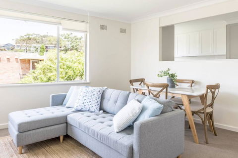 2 Bedroom Luxury Apt On Balmoral Beach - Accommodation in Surfers Paradise 2