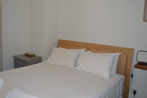 2 Lakeview Plaza - Accommodation in Surfers Paradise 3