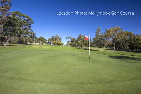 2/81 Clyde St - Villa De Golf At Mollymook - Accommodation in Surfers Paradise 2