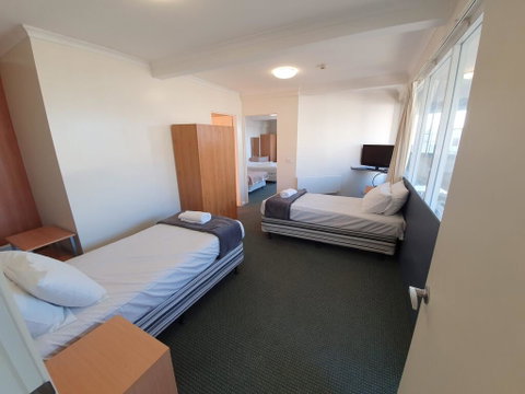 20 Lakeview Plaza - Accommodation in Surfers Paradise 3