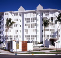 201 Lake Street - Accommodation in Surfers Paradise