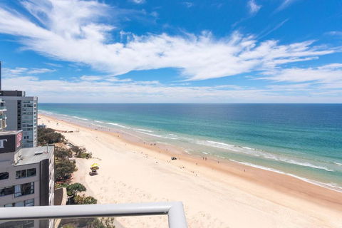 Beachfront Surfers Paradise Berkeley By The Sea - Accommodation in Surfers Paradise 1