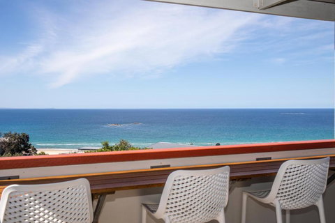 BEST OCEAN VIEWS ON STRADDIE + SUNSET DECK - Accommodation in Surfers Paradise 0