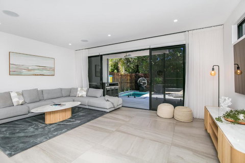 Bliss On The Island - Indulgence At It\'s Best! - Accommodation in Surfers Paradise 3