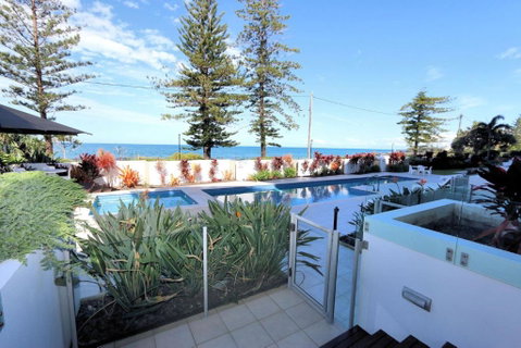 C Bargara Unit 101 - Accommodation in Surfers Paradise 0