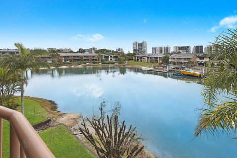 CANAL7-ON THE MOOLOOLABA CANAL! - Accommodation in Surfers Paradise 0