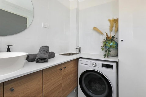 CANAL7-ON THE MOOLOOLABA CANAL! - Accommodation in Surfers Paradise 4