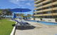 Cosy Beachfront Apt & Free Park - thumb 1