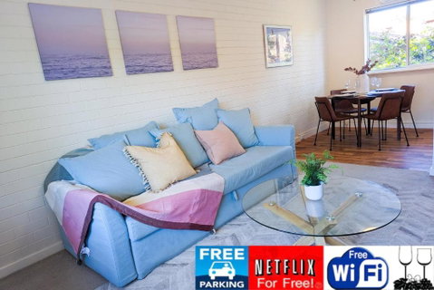 Crawley Cosy Urban Retreat Close To CBD UWA Free Park Netflix - Accommodation in Surfers Paradise 0