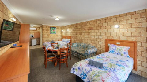 Darling River Motel - Accommodation in Surfers Paradise 0