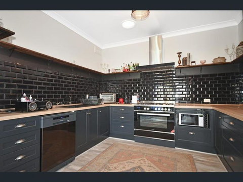 Darlington Log Cottage - Accommodation in Surfers Paradise 2