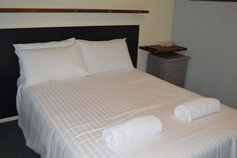 4 Lakeview Plaza - Accommodation in Surfers Paradise 0