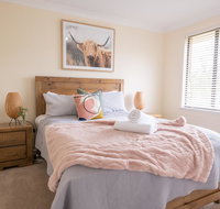 42 Rosemary Lane - Central Orange - Spacious Family Home - Quiet Lane - Accommodation in Surfers Paradise