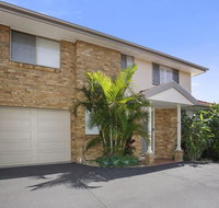 44 Oaks Avenue No4 - Accommodation in Surfers Paradise