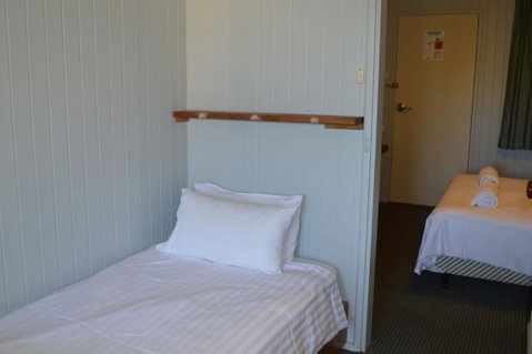 5 Lakeview Plaza - Accommodation in Surfers Paradise 2