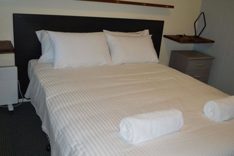 5 Lakeview Plaza - Accommodation in Surfers Paradise 0