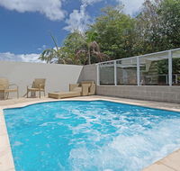 516 'Oaks Pacific Blue' 265 Sandy Point Road- private pool aircon WIFI - Accommodation in Surfers Paradise