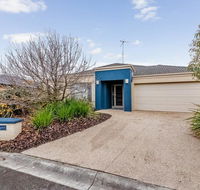 A TOUCH OF CLASS - PET FRIENDLY OUTSIDE ONLY - Accommodation in Surfers Paradise