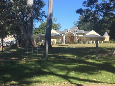 A Very French House - Accommodation in Surfers Paradise 0