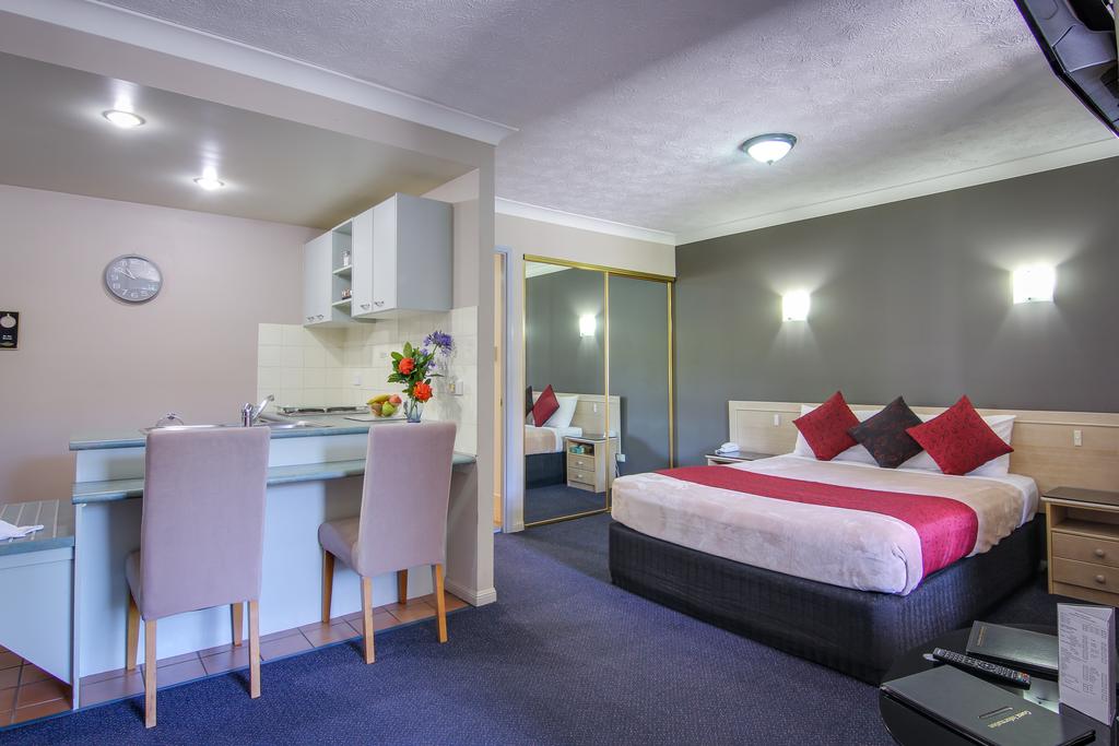 Bellfield QLD Accommodation in Surfers Paradise