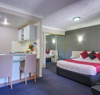AAA Airport Albion Manor Apartments and Motel - Accommodation in Surfers Paradise