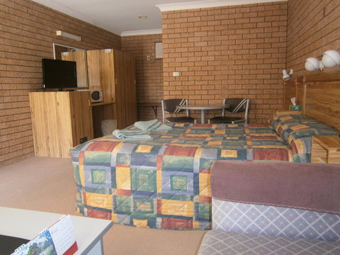 Aaron Inn Motel - Accommodation in Surfers Paradise 2