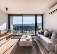 Abbortsford 2 Bed 2 Bath Mountain View Apartment - Accommodation in Surfers Paradise