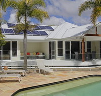 Abode  Byron - Accommodation in Surfers Paradise