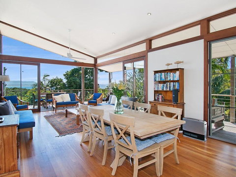 Above The Pass - Accommodation in Surfers Paradise 3