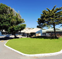 Abrolhos Reef Lodge - Accommodation in Surfers Paradise