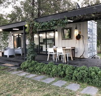 Absolute riverfront shipping container cabin - Accommodation in Surfers Paradise