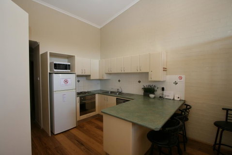 Acacia 5/2 Kirwan Close - Accommodation in Surfers Paradise 2