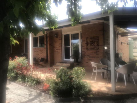 Acacia House - Central Healesville - Yarra Valley - Accommodation in Surfers Paradise 3