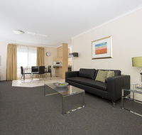 Accommodate Canberra - Kingston Court - Accommodation in Surfers Paradise